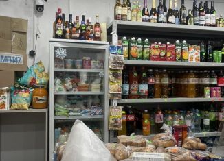 Продаю торговую площадь, 32 м2, Татарстан, Улица Ленина, 36