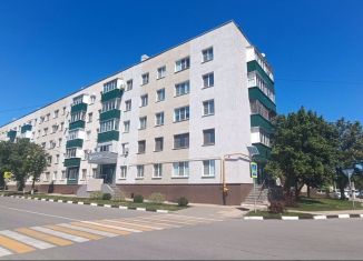 Продам 3-комнатную квартиру, 60 м2, Алексеевка, улица Победы, 6А