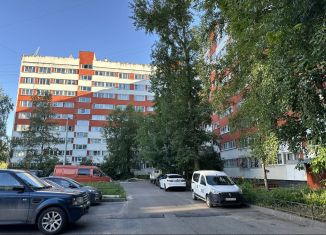 Продается трехкомнатная квартира, 60 м2, Санкт-Петербург, улица Стойкости, 20, Кировский район