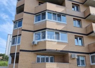 Продажа 2-ком. квартиры, 48.4 м2, Владивосток, улица Адмирала Горшкова, 57, Советский район