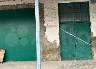 Сдается в аренду помещение свободного назначения, 200 м2, Гулькевичи, Красная улица, 36