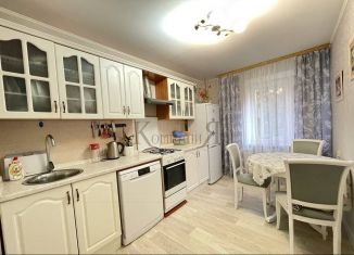 Продается 2-ком. квартира, 47.1 м2, Рязань, улица Пушкина, 38