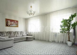 Продам 3-ком. квартиру, 81 м2, Тюменская область, Пражская улица, 51