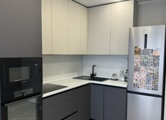 Сдача в аренду 2-ком. квартиры, 67 м2, Тюмень, Комбинатская улица, 54к1