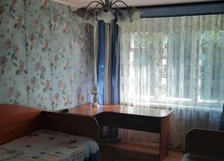 Сдам в аренду трехкомнатную квартиру, 60 м2, Елец, улица Коммунаров, 103А