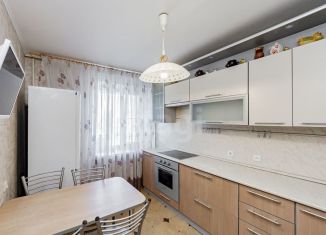 Продается 3-ком. квартира, 70.5 м2, Тюмень, Широтная улица, 106