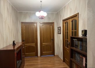 Сдача в аренду трехкомнатной квартиры, 78 м2, Москва, улица Паустовского, 8к3, метро Ясенево