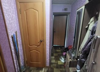 Продается трехкомнатная квартира, 65 м2, рабочий посёлок Николаевка, Школьная площадь, 13