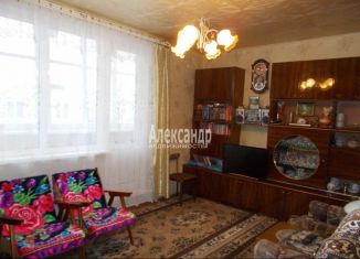 Продается 2-комнатная квартира, 50 м2, Тихвин, 5-й микрорайон, 1