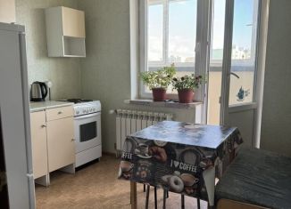 Продается многокомнатная квартира, 40.3 м2, Казань, улица Виктора Сажинова, 7/11