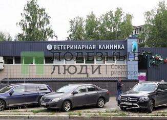 Продаю помещение свободного назначения, 300 м2, Татарстан, улица Братьев Касимовых, 48Б