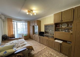 Продам 1-комнатную квартиру, 32 м2, Крымск, Адагумская улица, 151