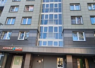 Сдам 3-комнатную квартиру, 80 м2, посёлок Шушары, Ростовская улица, 19/3