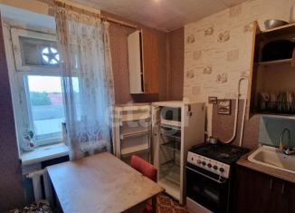 Продаю 1-ком. квартиру, 36 м2, Бежецк, улица Нечаева, 26