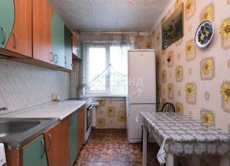 Продажа двухкомнатной квартиры, 42.3 м2, Новосибирск, метро Берёзовая роща, улица 25 лет Октября, 18