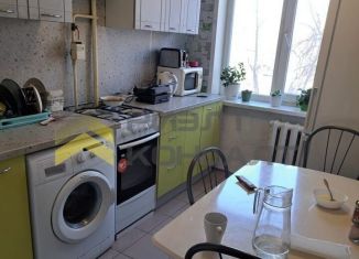 Продам трехкомнатную квартиру, 61 м2, Омск, 5-я Северная улица, 195, Центральный округ