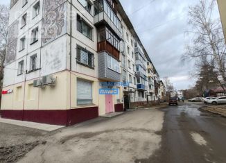 Продается 3-комнатная квартира, 57.7 м2, Бийск, улица Декабристов, 6