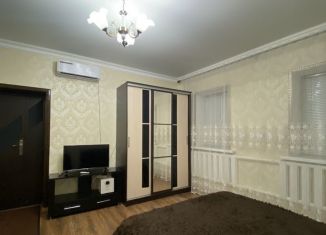 Сдается 1-комнатная квартира, 40 м2, Дагестан, улица Плеханова, 31А