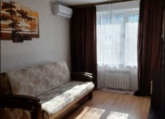 1-комнатная квартира в аренду, 32 м2, поселок городского типа Стройкерамика, улица Веры Ершовой, 10