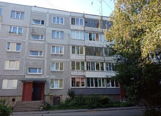 Продам двухкомнатную квартиру, 52 м2, Калининградская область, Нарвская улица, 68