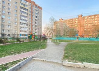 Продам 3-ком. квартиру, 54 м2, Хабаровский край, улица Рокоссовского, 38