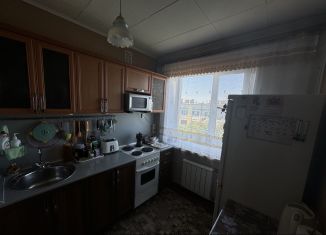 Продам 2-ком. квартиру, 43.7 м2, Камчатский край, улица Карбышева, 12