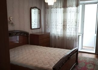 Сдача в аренду 3-ком. квартиры, 72 м2, Красноярск, Камская улица, 5