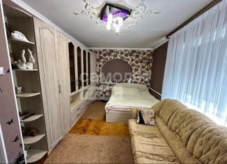 Продаю трехкомнатную квартиру, 57.4 м2, Краснодарский край, улица Ленина, 9А