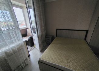 Сдаю 2-ком. квартиру, 60 м2, Краснодарский край, улица Толстого, 58