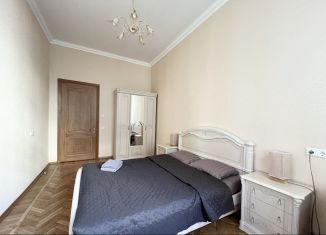 Сдается 2-ком. квартира, 75 м2, Санкт-Петербург, Пушкинская улица, 4, метро Маяковская