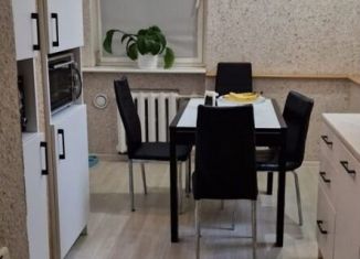 Сдается в аренду 3-комнатная квартира, 78 м2, Калининград, Артиллерийская улица, 4