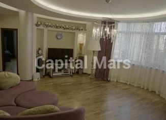 Сдаю 3-ком. квартиру, 131 м2, Москва, Нежинская улица, 8к1