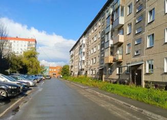 Продается 3-ком. квартира, 57.9 м2, Новосибирск, Первомайский район, Берёзовая улица, 5/2