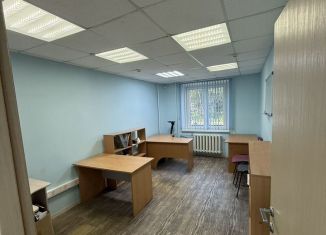 Сдам в аренду офис, 35 м2, Тобольск, 7-й микрорайон, 39