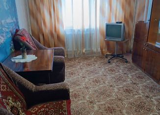 Сдается в аренду 2-ком. квартира, 52 м2, Арзамас, улица Короленко, 18А