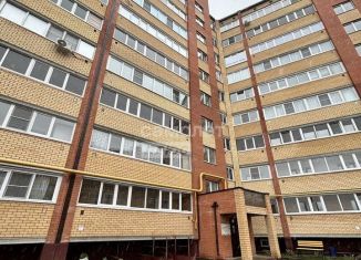 Продажа трехкомнатной квартиры, 109 м2, Йошкар-Ола, 6-й микрорайон, улица Баумана, 1