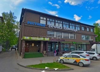 Продаю торговую площадь, 584 м2, Подольск, улица Чехова, 6