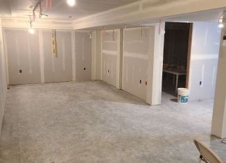 Двухкомнатная квартира на продажу, 60 м2, Махачкала, Маковая улица, 10