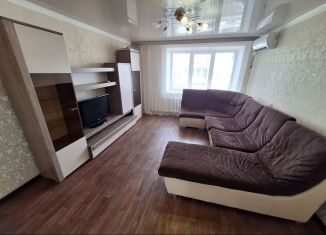 Сдам 3-ком. квартиру, 60 м2, Туймазы, улица Островского, 3