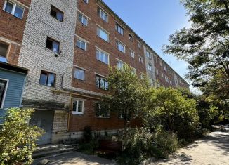 Продается 1-комнатная квартира, 30 м2, Алексин, улица Вересаева, 9
