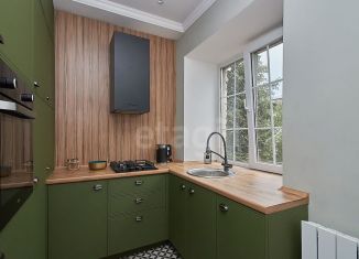 Продается 2-комнатная квартира, 60.2 м2, Тюмень, улица Володарского, 34