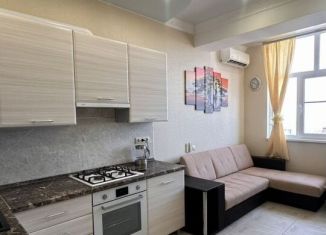 Сдается однокомнатная квартира, 45 м2, Сочи, Изумрудная улица, 42, микрорайон Энергетик-Изумруд