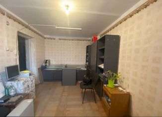 Продается однокомнатная квартира, 27 м2, Крымск, улица Синёва, 34