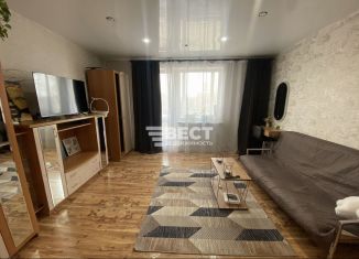 Продаю 2-комнатную квартиру, 51.9 м2, Полысаево, улица Космонавтов, 68