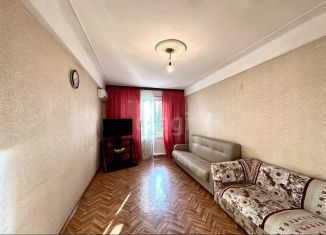 Продажа 2-комнатной квартиры, 47.5 м2, Махачкала, улица Ирчи Казака, 100