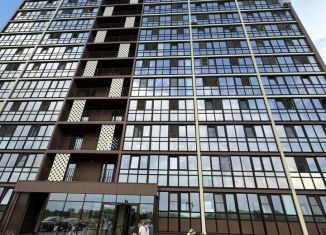 Продам 4-ком. квартиру, 71.4 м2, Киров, Заводская улица, 16