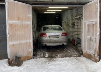 Сдаю в аренду гараж, 30 м2, Нижний Новгород, улица им. О. Чачиной, 35