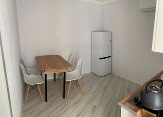 Сдается в аренду 1-комнатная квартира, 28 м2, Крым, Интернациональная улица, 56