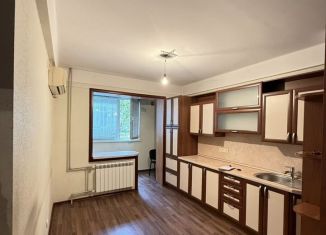 Продаю трехкомнатную квартиру, 67 м2, Махачкала, проспект Амет-хана Султана, 8А