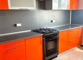 Сдаю 1-комнатную квартиру, 45 м2, Саратов, улица имени И.В. Мичурина, 55/61